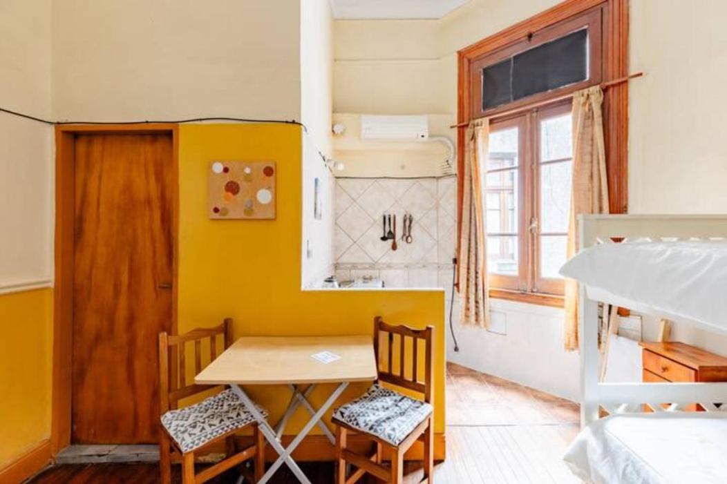 Dante Y Compania Hostel - Buenos Aires, Buenos Aires