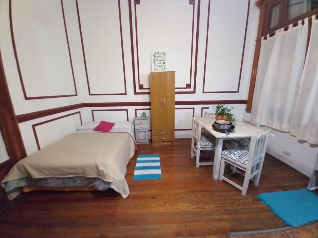 Dante Y Compania Hostel - Buenos Aires — Fotos 1